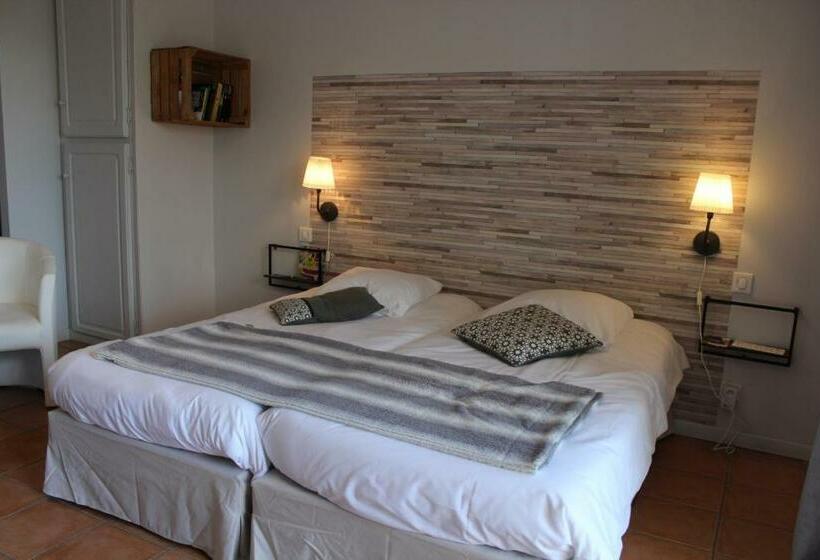 غرفة عائلية, La Peyrade