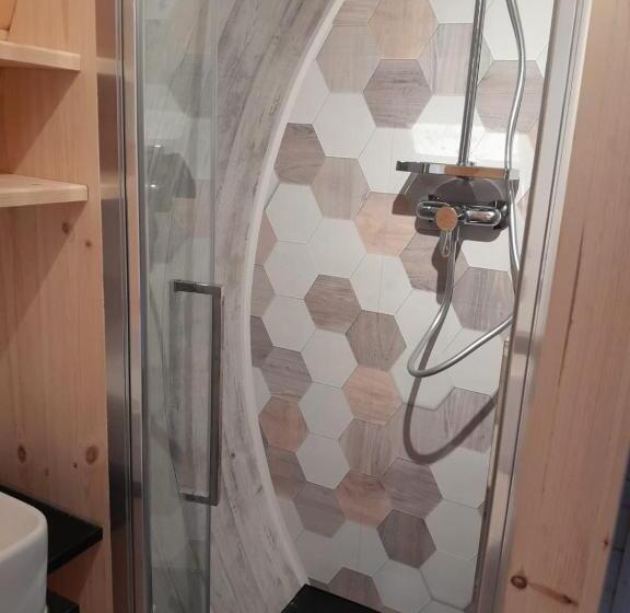 Хижина, Les Rocailles