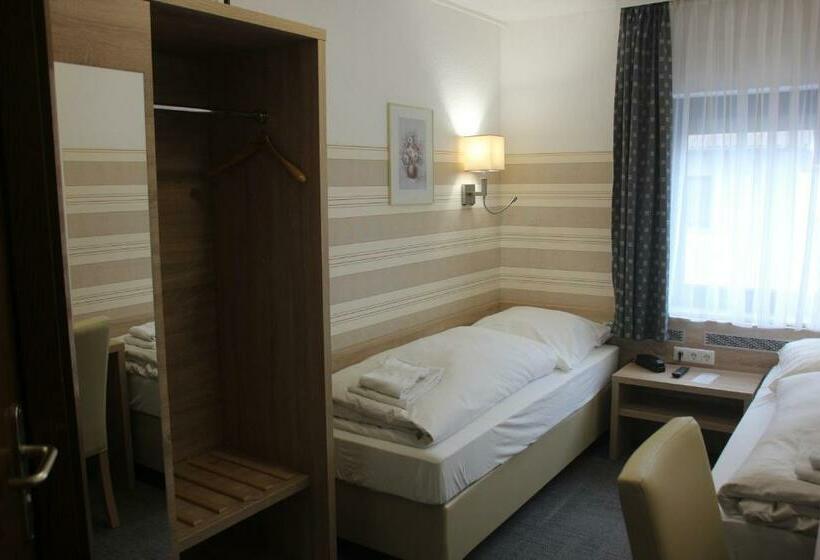 スタンダードルーム, Airport Hotel Zum Taubengrund