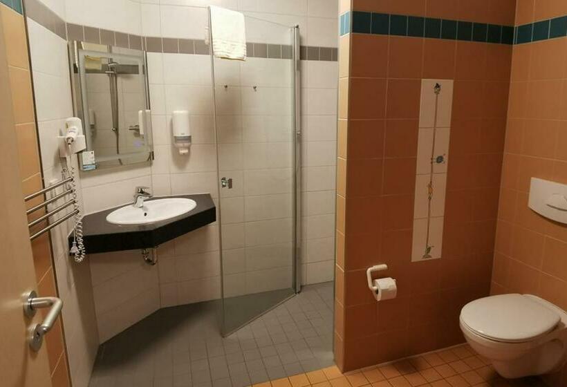Quarto Triplo Comfort, Gäste Und Seminarhaus Uckerwelle