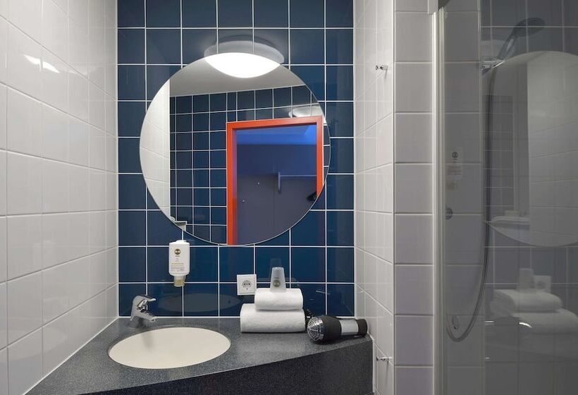 Номер Стандарт, B&b Hotel Saarbrücken Hbf