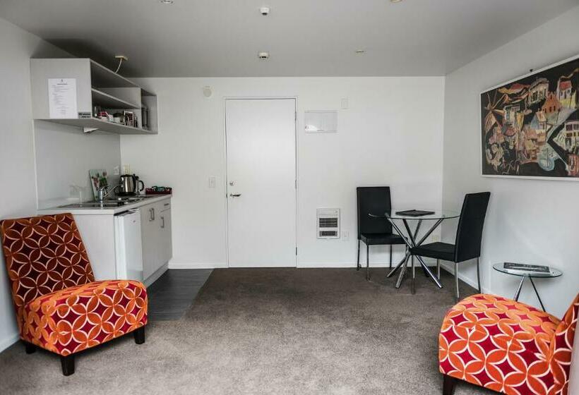 Студио Executive, The Grange Motel