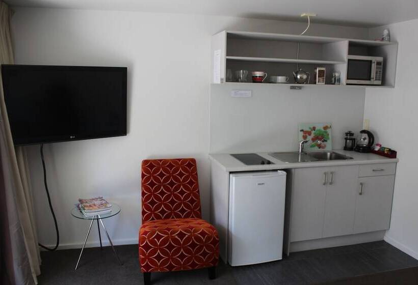 Студио Executive, The Grange Motel