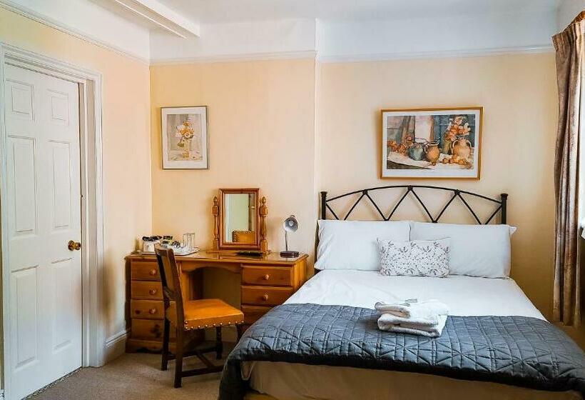 Номер Стандарт, Pickwicks Guest House