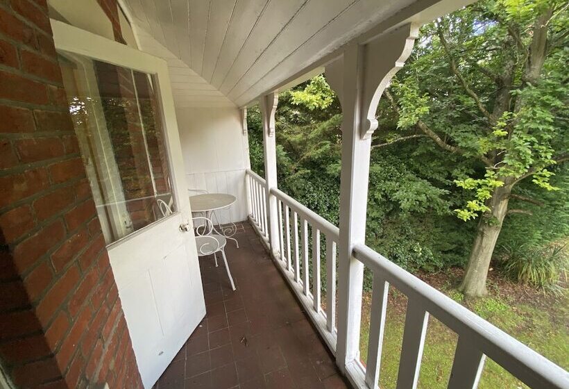 Номер Стандарт, Pickwicks Guest House