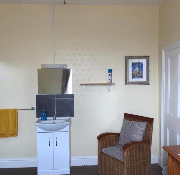 Номер Стандарт, Brafferton Guest House
