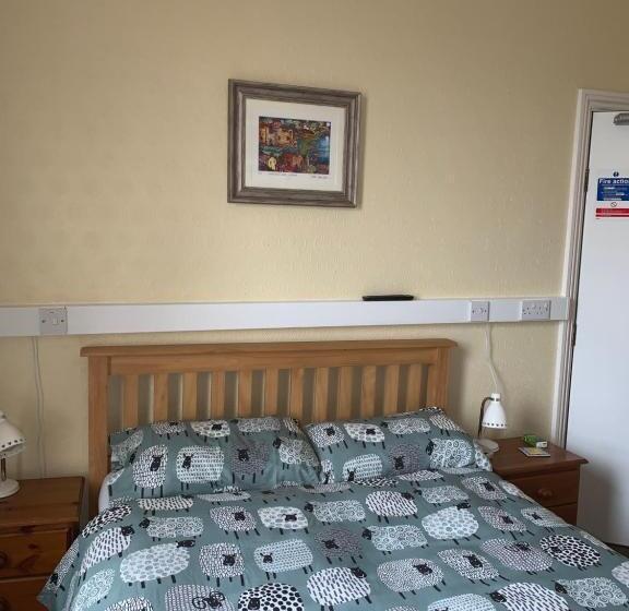 Номер Стандарт, Brafferton Guest House
