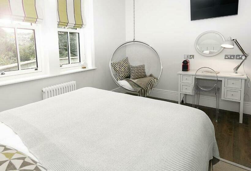 חדר סטנדרט עם מיטת קינג, Brocco On The Park Boutique