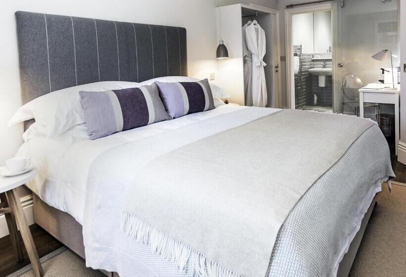 חדר דחוקס עם מיטת קינג, Brocco On The Park Boutique