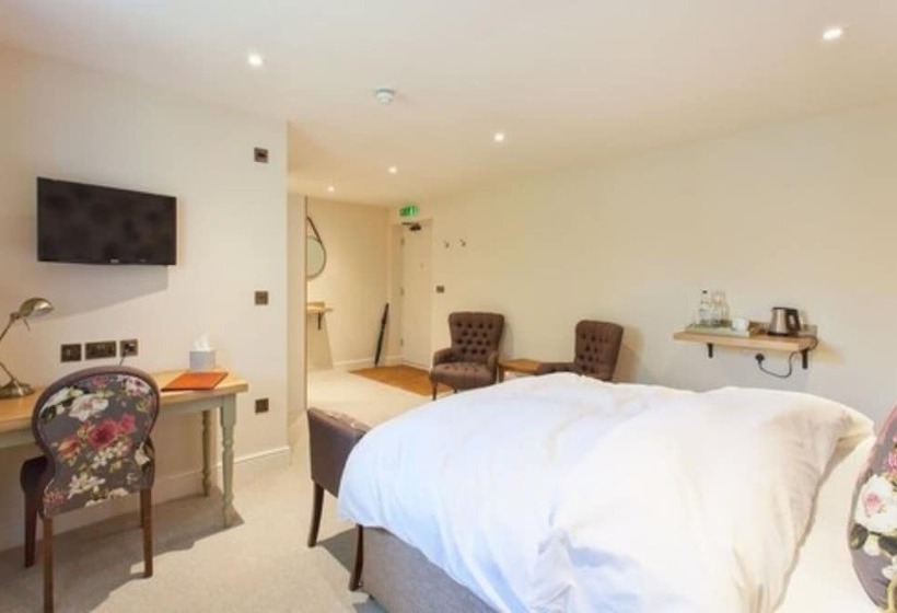 Номер Deluxe, The Inn West End