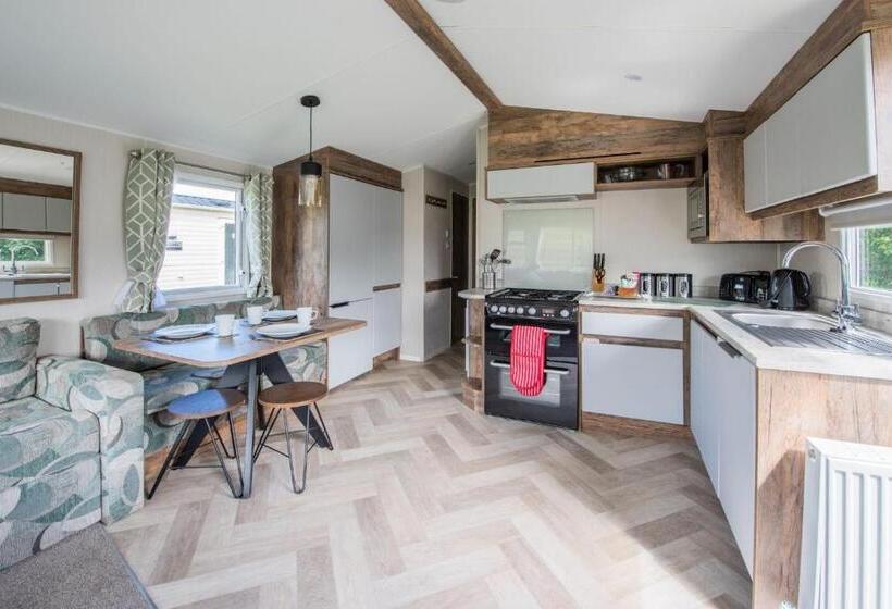 Апартаменты 3 Спальни, Widemouth Bay Caravan Park