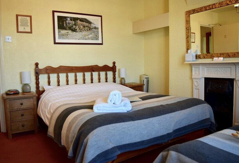 Семейный Номер, Bewdley Hill House