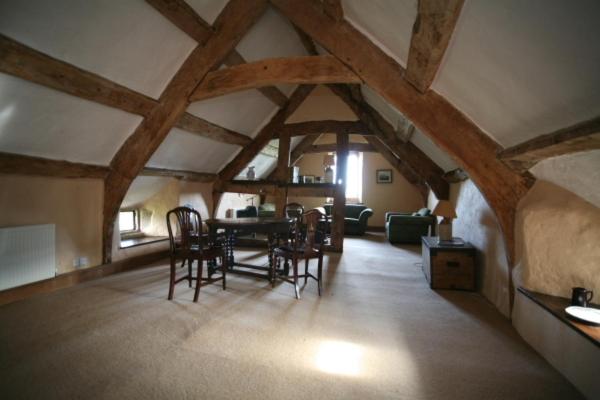 جناح, Blackmore Farm