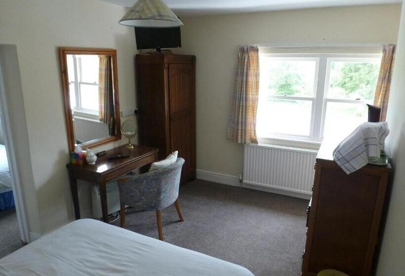 Family Suite, The Garden House Grittleton