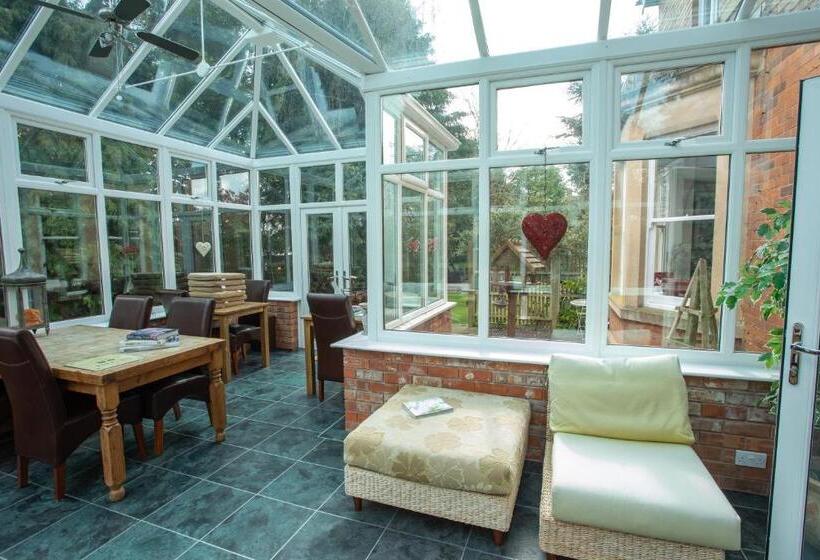 Номер Superior Кровать Кинг, Treherne House & The Malvern Retreat