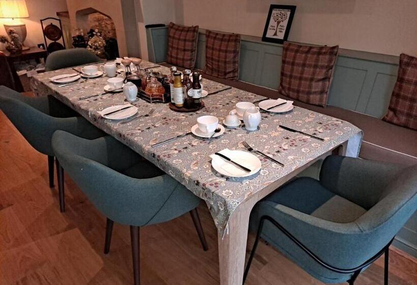 Номер Стандарт с Террасой, Robin Hood Farm B&b