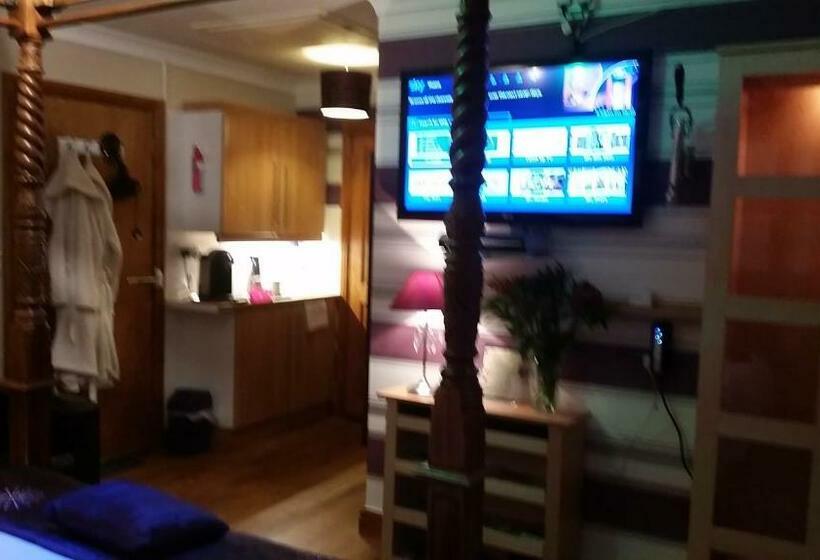 Номер Стандарт, Castle Lodge   Brecon Beacons Accommodation