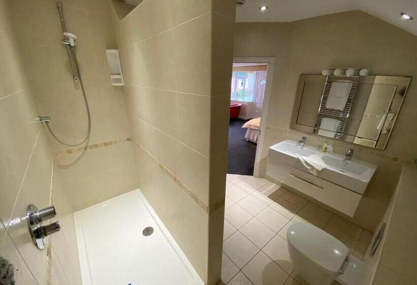 Семейный Номер Superior, Dudsbury Golf Club   And Spa
