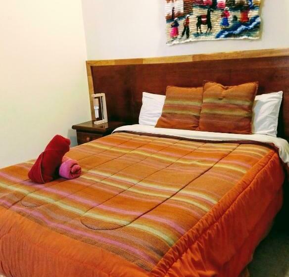 اتاق استاندارد با سرویس بهداشتی مشترک, Antarctica Hostel
