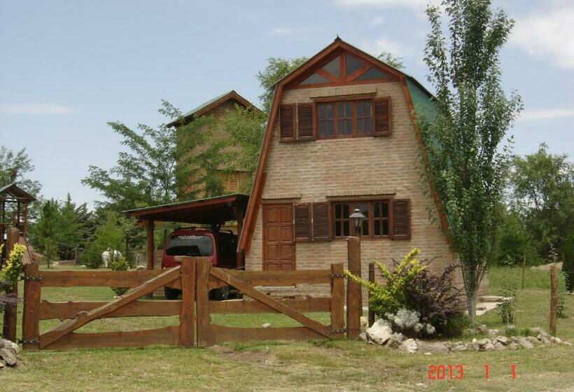 بنجلو قياسى, Cabañas Ecos Del Rio