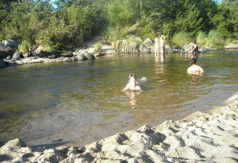 بنجلو قياسى, Cabañas Ecos Del Rio