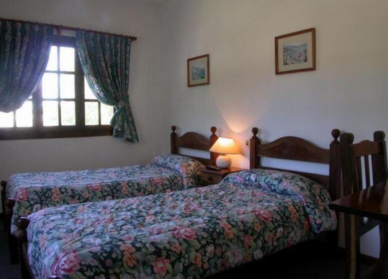 اتاق خانوادگی, Las Araucarias