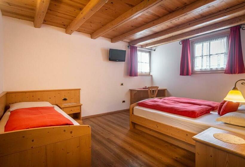 스탠다드 트리플 룸, Agriturismo Maso Santa Libera