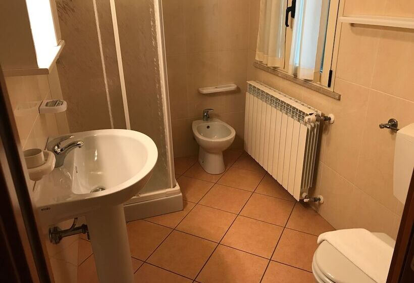 スタンダードルーム, Albergo Quattro Pini