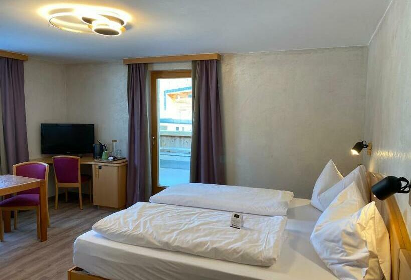 Family Suite, Acherl