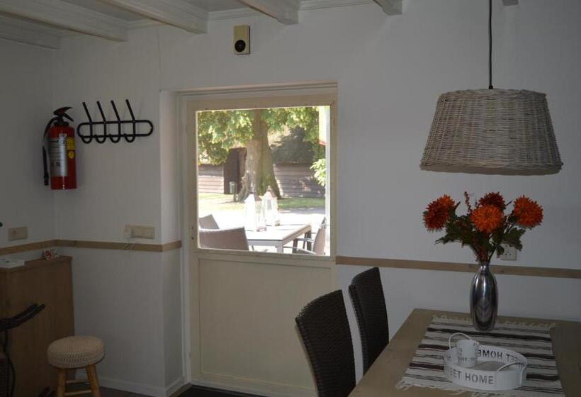 Апартаменты 2 Спальни, De Martiene Plats B&b & Appartement