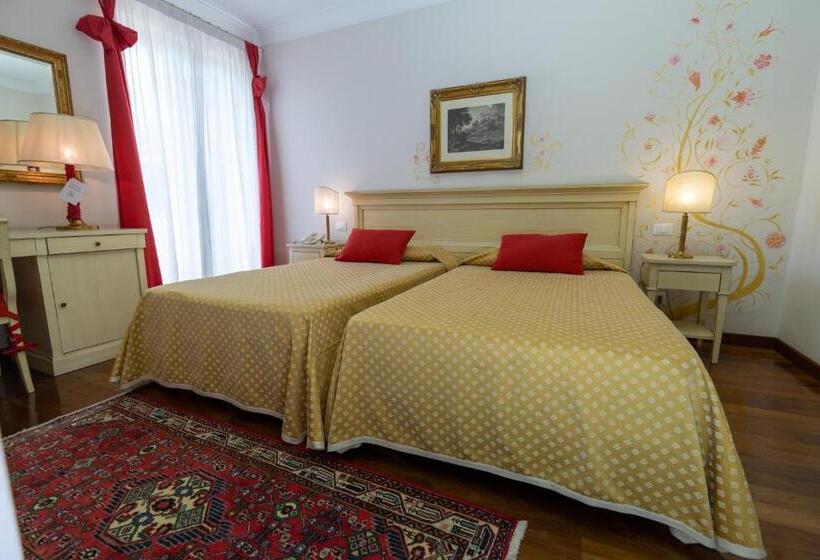 Quarto Estandar, Le Muse