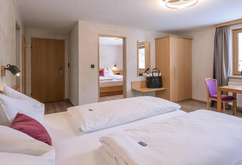 Family Suite, Acherl