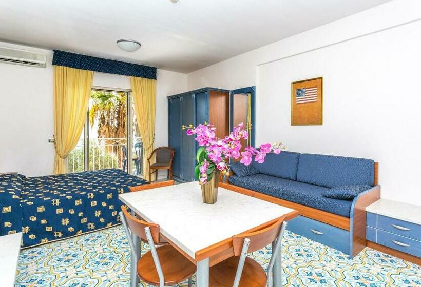 استودیوی سوپریور, Club Residence La Castellana