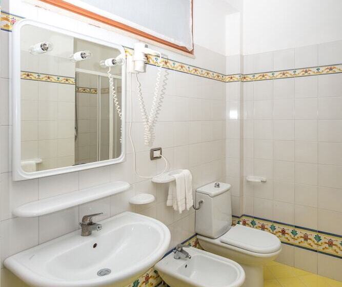 استودیوی سوپریور, Club Residence La Castellana