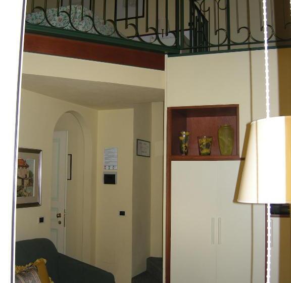 스탠다드 트리플 룸, San Genesio