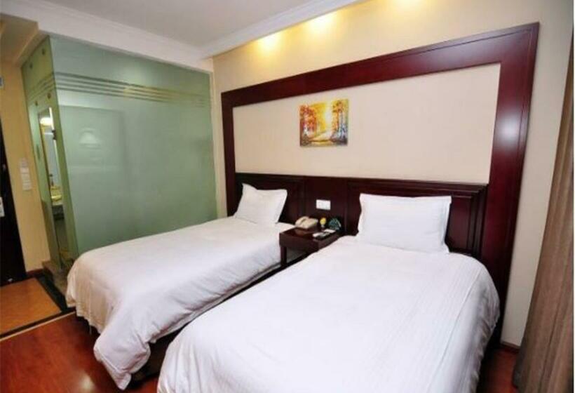 Номер Стандарт, Greentree Inn Yunnan Kunming Chenggong University City Shilin Street Express