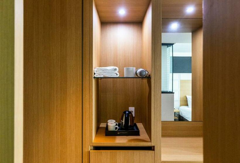 Номер Deluxe, Eastern Hotel Jeju