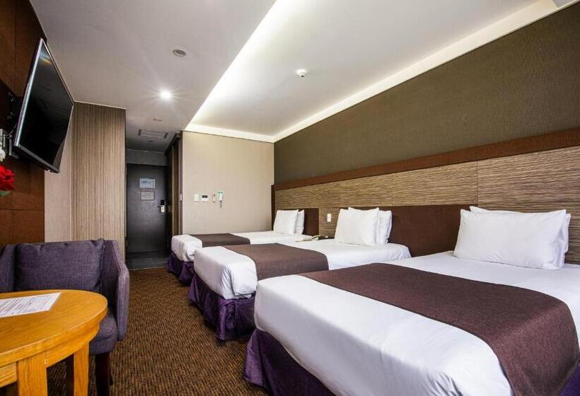 수피리어 트리플 룸, Eastern Hotel Jeju