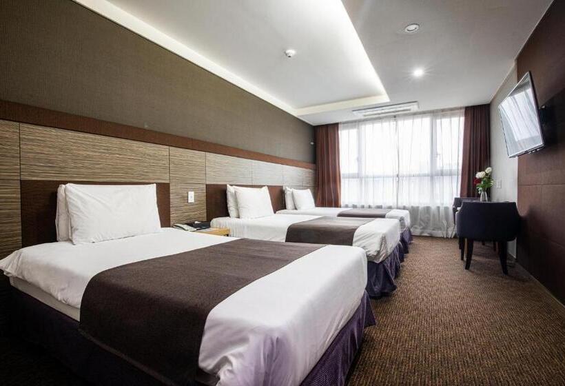 Трехместный Номер Superior, Eastern Hotel Jeju
