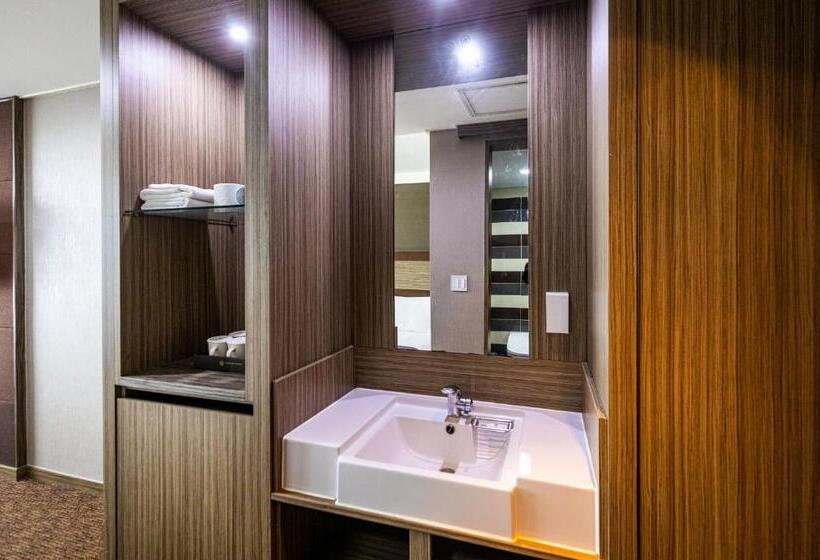 스탠다드 도시전망 룸, Eastern Hotel Jeju