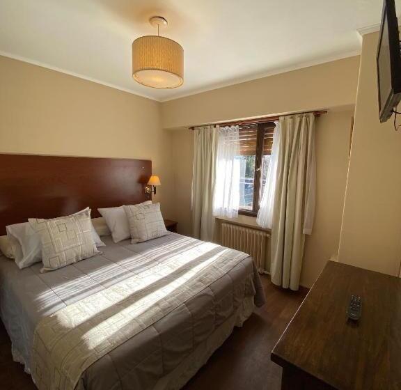 اتاق خانوادگی, Le Charme Con Parking