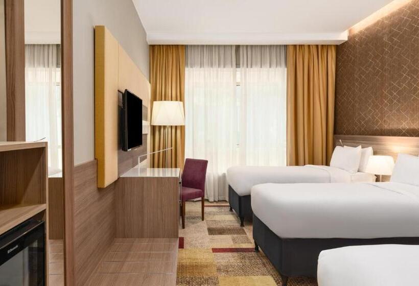 Трехместный Номер Классика, Mercure Makkah Aziziah