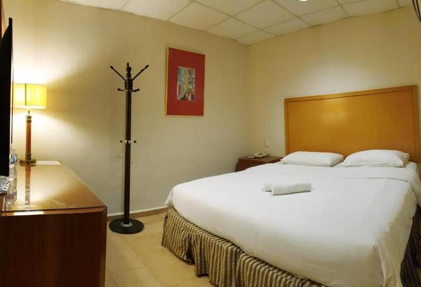 اتاق سوپریور با تخت بزرگ, Golden Court Hotel   Sri Pelangi