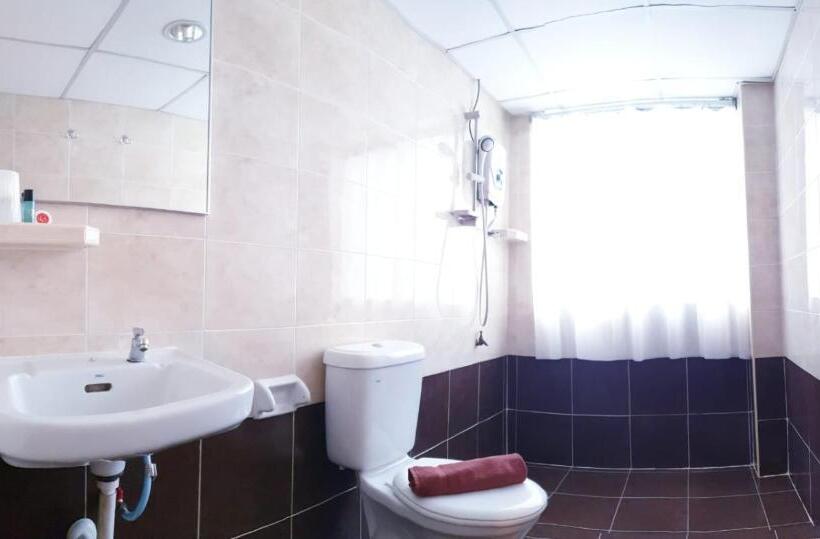اتاق لوکس, Golden Court Hotel   Sri Pelangi