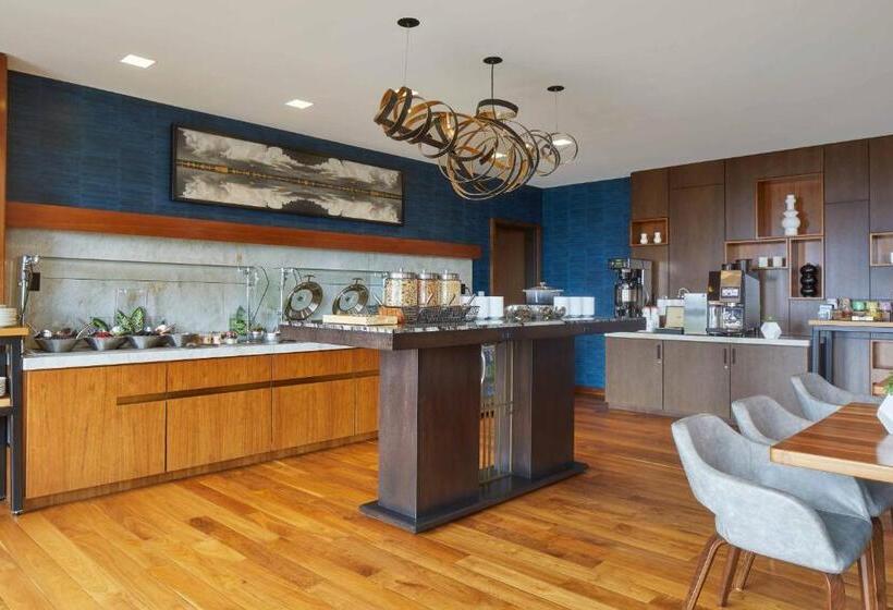 Номер Deluxe Кровать Кинг, Renaissance Dallas At Plano Legacy West