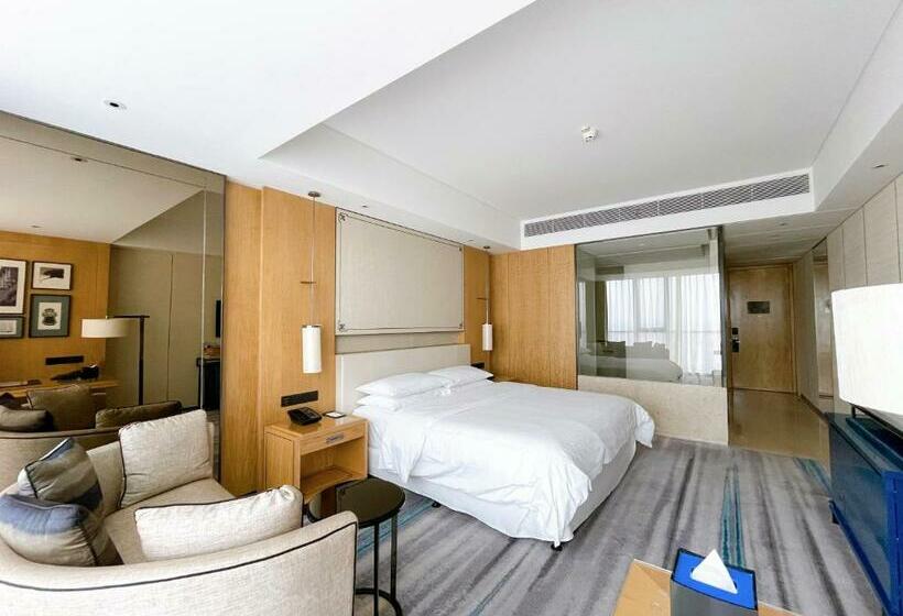 Номер Deluxe Кровать Кинг Вид на Город, Sheraton Zibo
