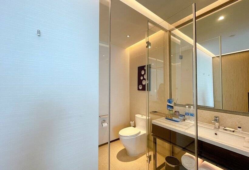 Номер Клуб, Sheraton Zibo