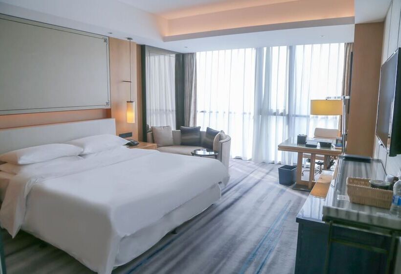 Номер Клуб, Sheraton Zibo