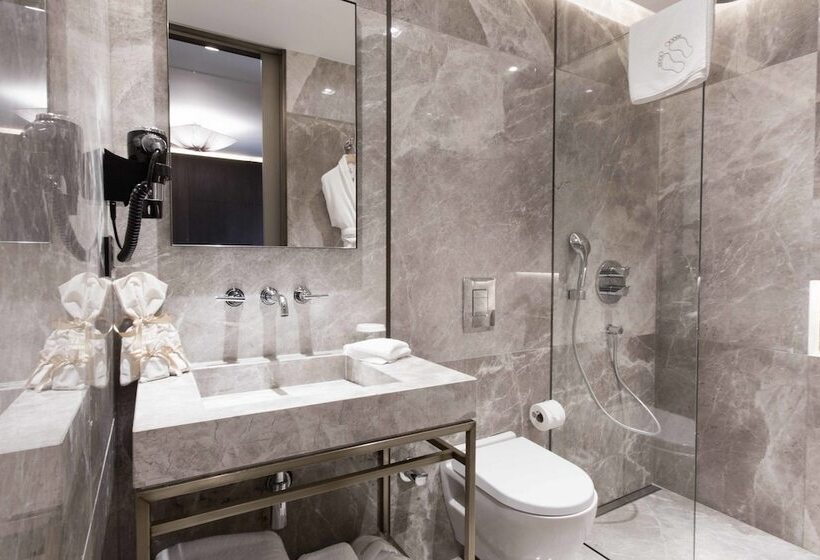 سوییت با چشم‌انداز دریا, Noble22 Suites Special Category