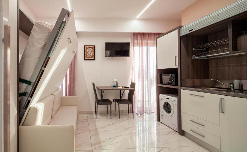 Апартаменты 1 Спальня с Видом, Casa Vacanze Mariaelena   Momena